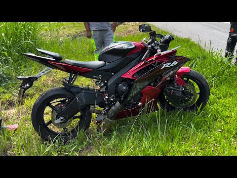 Leia mais sobre o artigo ELE CAIU NA MINHA FRENTE EM MORUNGABA E DEU P.T NA MOTO ????????