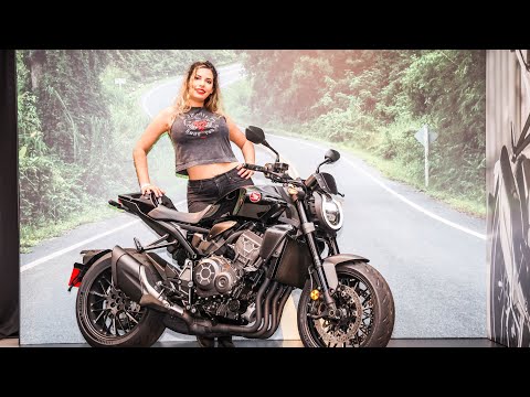 Leia mais sobre o artigo NOVA CB1000R BLACK EDITION COM PAINEL COM CONECTIVIDADE COM O CELULAR