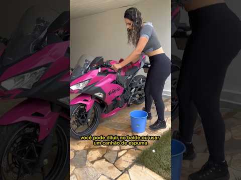 Leia mais sobre o artigo COMO LAVAR A MOTO NINJA 400 ROSA LAVADA #comolavaramoto