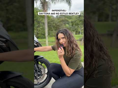 Leia mais sobre o artigo Qual moto você quer ver nesse quadro? Comenta aqui 👇🏻#motos #triumph