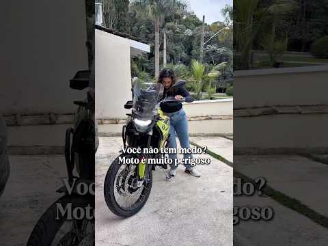 Leia mais sobre o artigo "MOTO É MUITO PERIGOSO!" / EU DENTRO DO CAPACETE: 😂🏍️ #moto #meme #trend